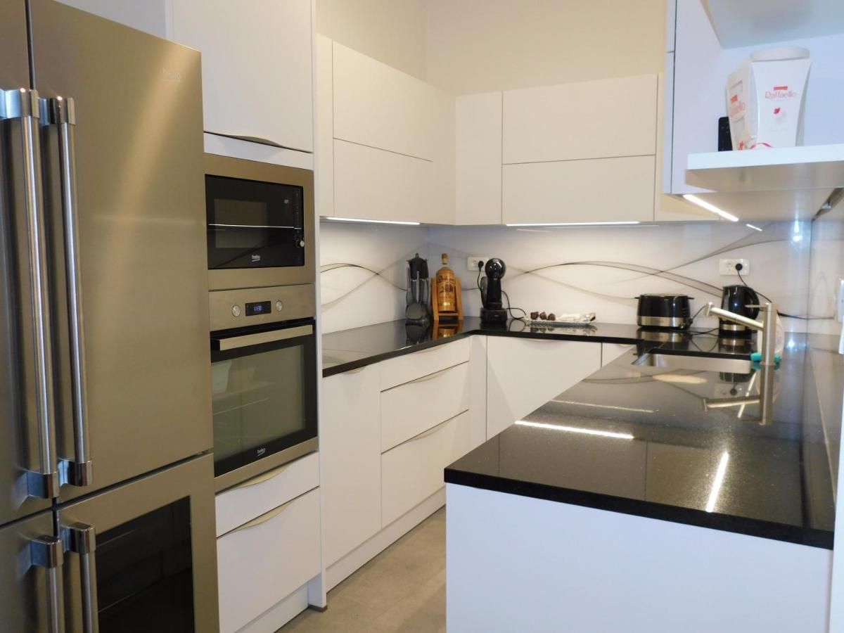 Modern Apartment Hrenova Street Laibach Exterior foto