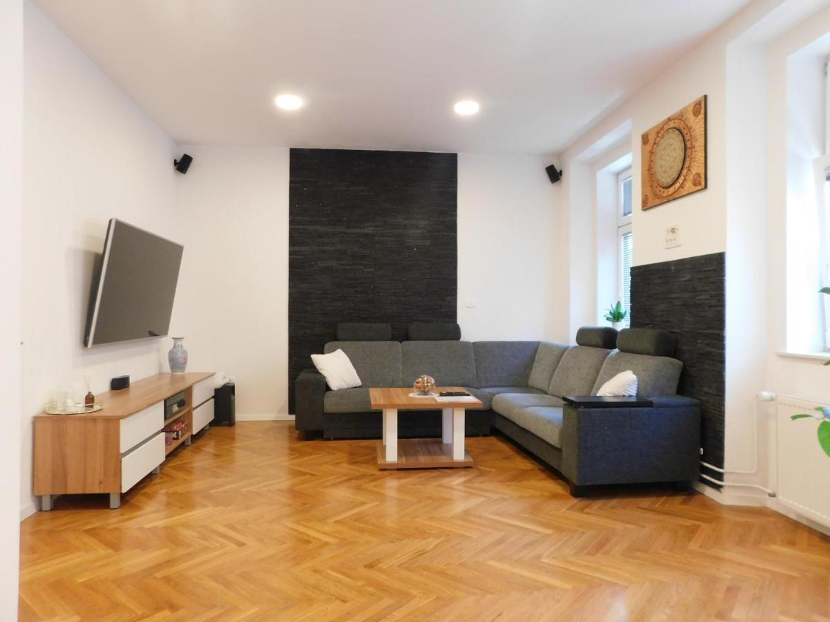 Modern Apartment Hrenova Street Laibach Exterior foto