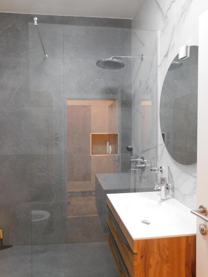 Modern Apartment Hrenova Street Laibach Exterior foto