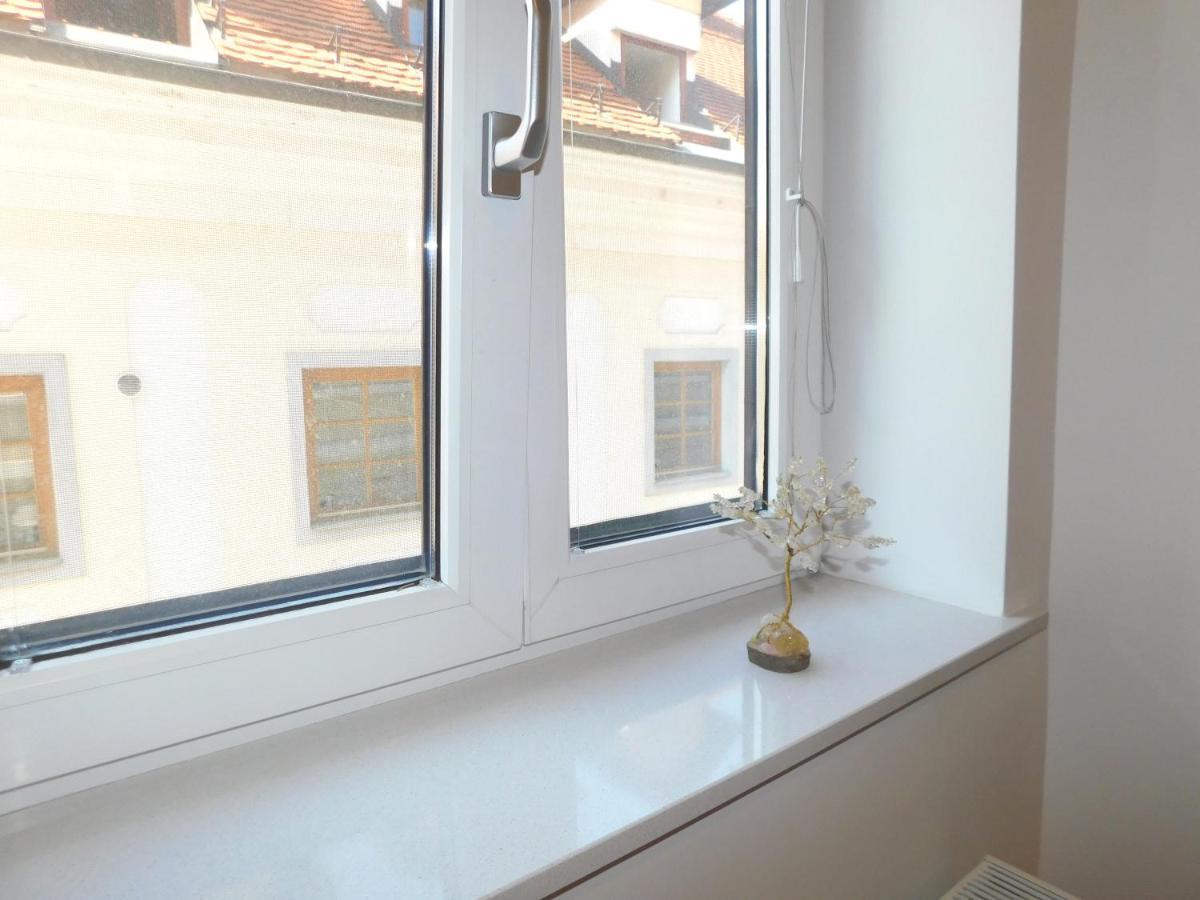 Modern Apartment Hrenova Street Laibach Exterior foto